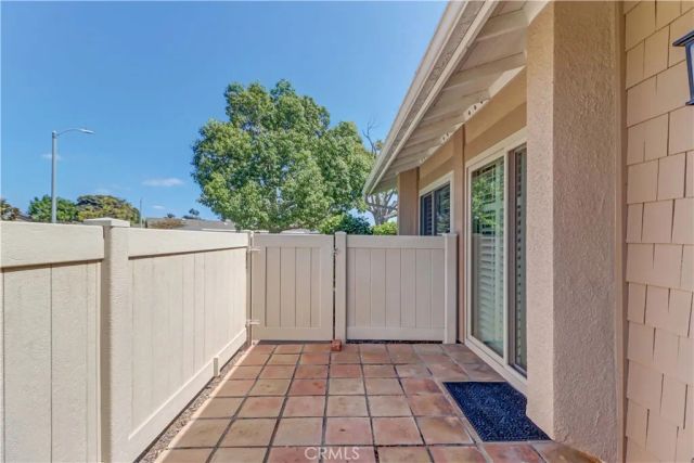 8566 Sierra 912-D, Huntington Beach, CA 92646