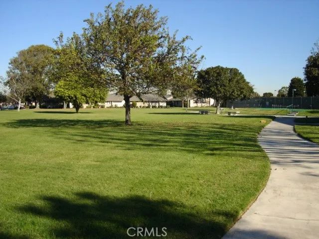 8566 Sierra 912-D, Huntington Beach, CA 92646