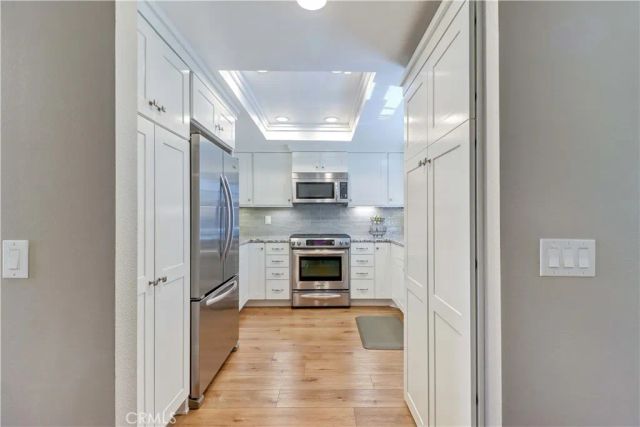 8566 Sierra 912-D, Huntington Beach, CA 92646