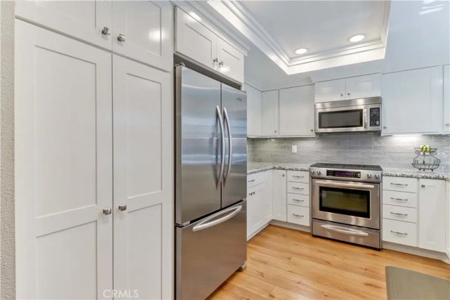 8566 Sierra 912-D, Huntington Beach, CA 92646