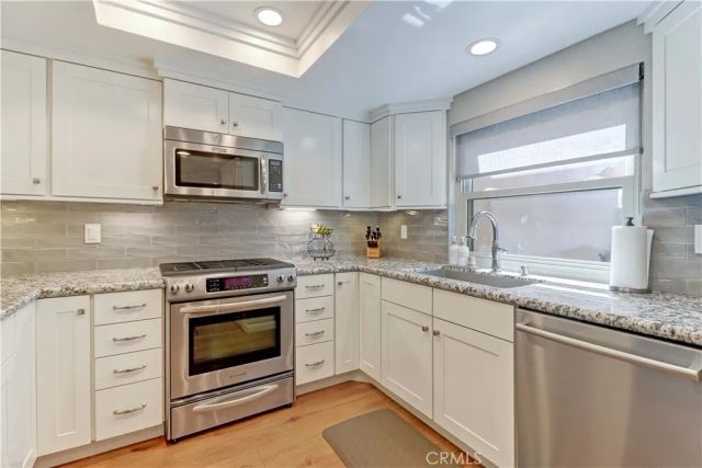 8566 Sierra 912-D, Huntington Beach, CA 92646