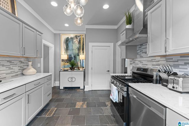 1811 3RD STREET, Tuscaloosa, AL 35401