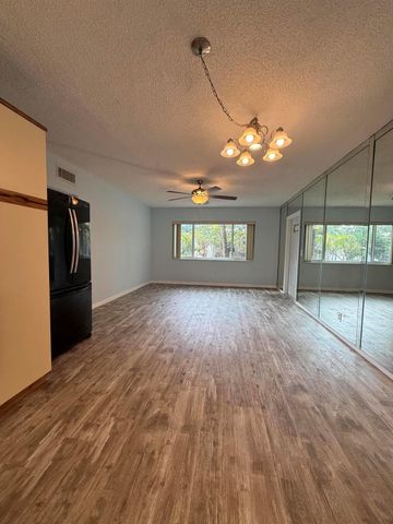 500 SW 15th Street 109, Pompano Beach, FL 33060