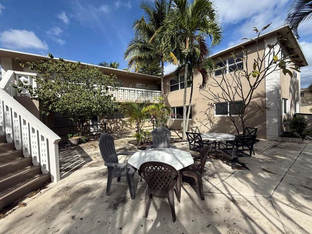 500 SW 15th Street 109, Pompano Beach, FL 33060