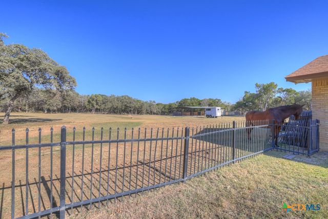 1080 Forest Trail, New Braunfels, TX 78132