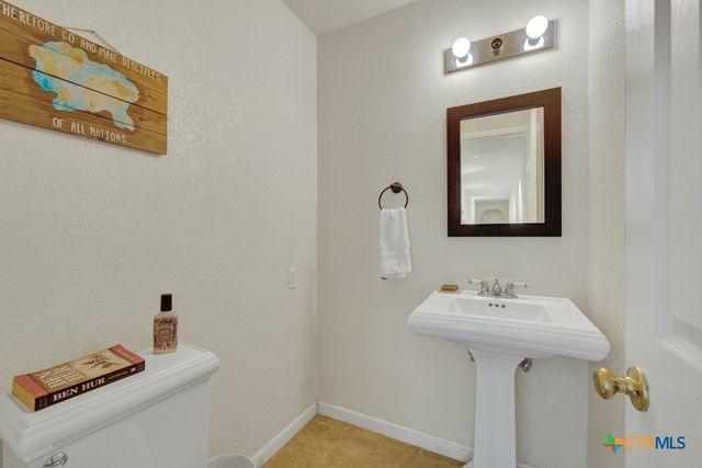 1080 Forest Trail, New Braunfels, TX 78132