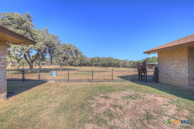 1080 Forest Trail, New Braunfels, TX 78132