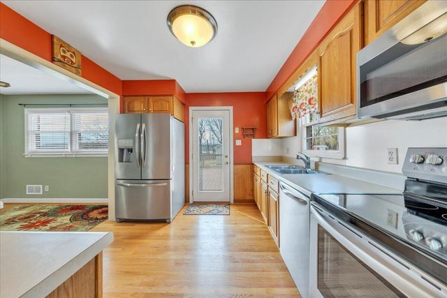 19 Hillmount DR, Salem, VA 24153