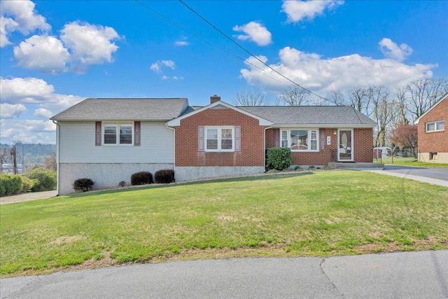 19 Hillmount DR, Salem, VA 24153