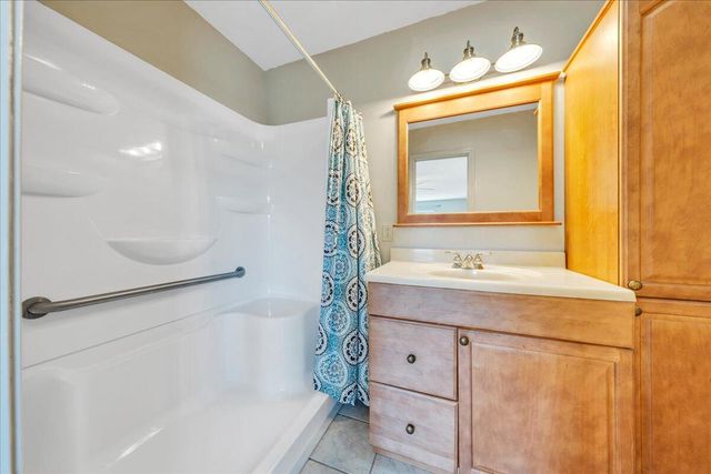 19 Hillmount DR, Salem, VA 24153