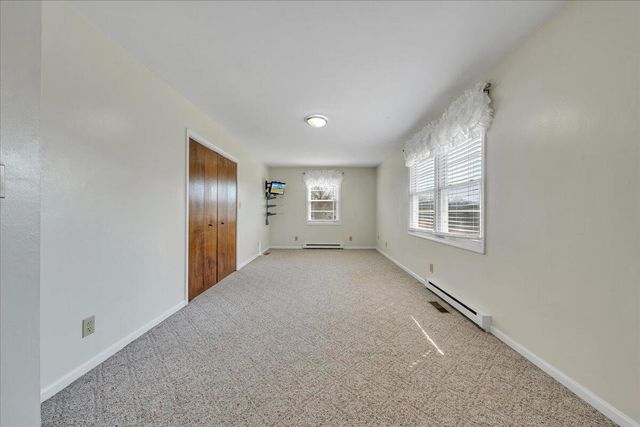 19 Hillmount DR, Salem, VA 24153