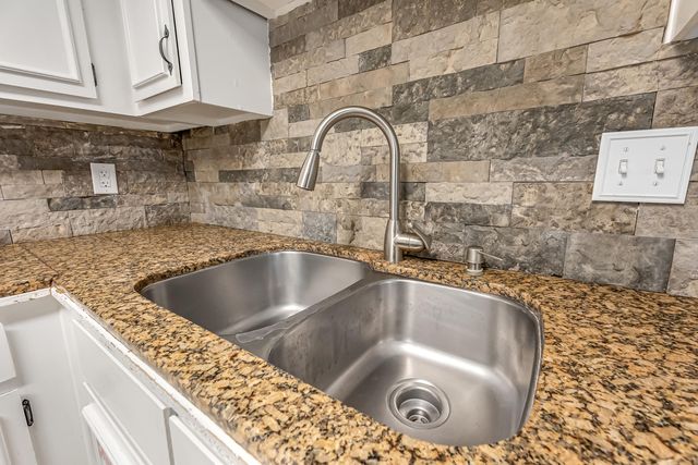 52 NE Laurie Drive, Fort Walton Beach, FL 32548