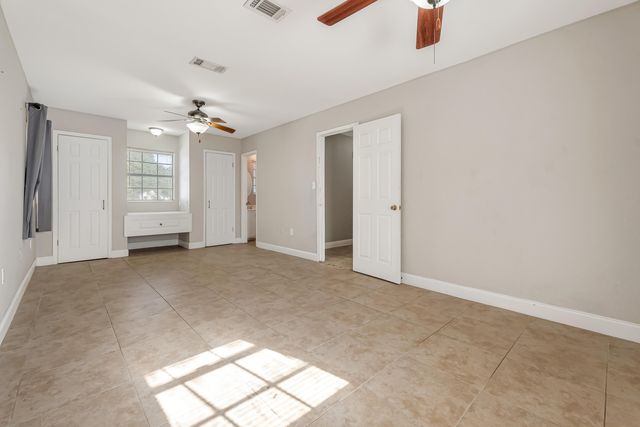 52 NE Laurie Drive, Fort Walton Beach, FL 32548