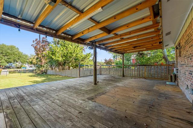 52 NE Laurie Drive, Fort Walton Beach, FL 32548