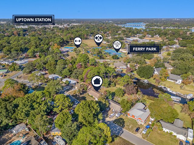 52 NE Laurie Drive, Fort Walton Beach, FL 32548