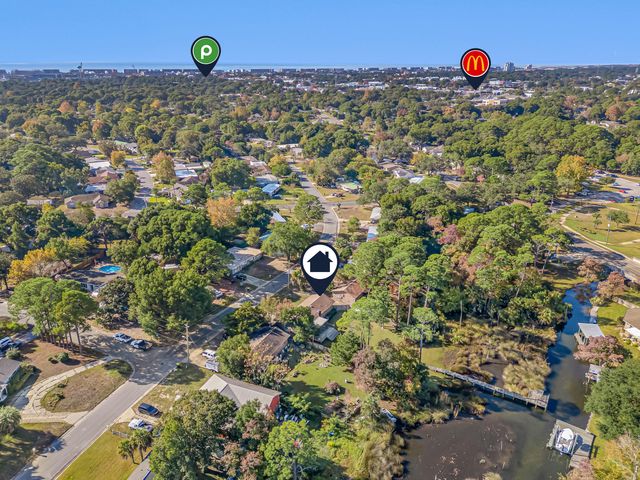 52 NE Laurie Drive, Fort Walton Beach, FL 32548