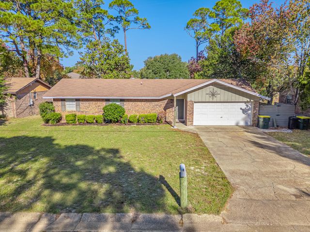 52 NE Laurie Drive, Fort Walton Beach, FL 32548