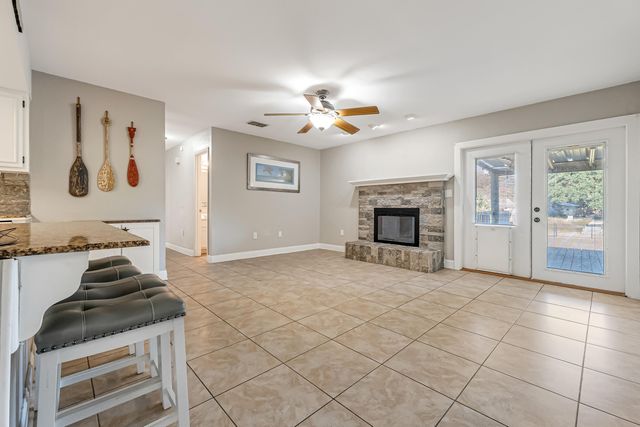 52 NE Laurie Drive, Fort Walton Beach, FL 32548