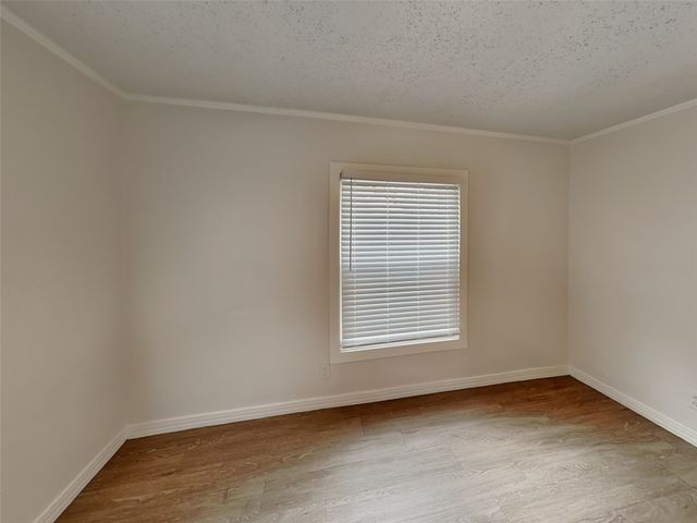 3256 Runnels Street, Fort Worth, TX 76106