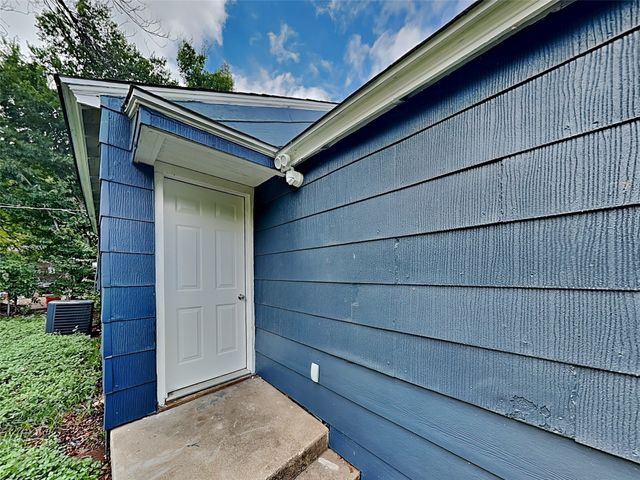 3256 Runnels Street, Fort Worth, TX 76106