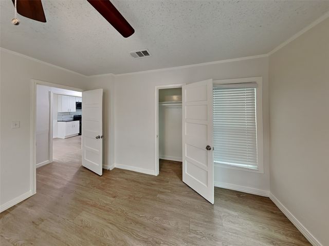 3256 Runnels Street, Fort Worth, TX 76106