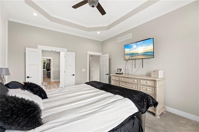 24735 W 91st Place, Lenexa, KS 66227