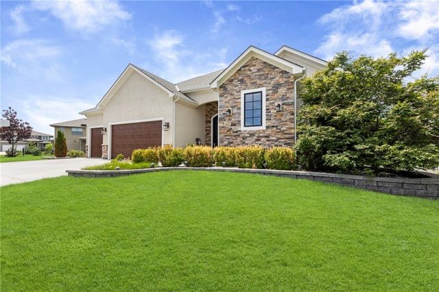 24735 W 91st Place, Lenexa, KS 66227
