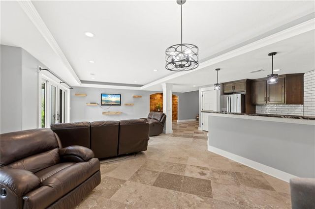 24735 W 91st Place, Lenexa, KS 66227