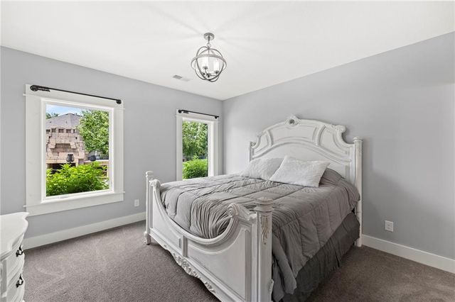 24735 W 91st Place, Lenexa, KS 66227