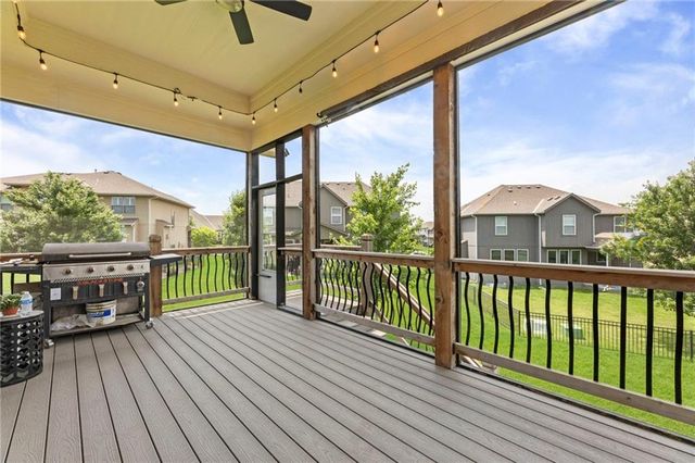 24735 W 91st Place, Lenexa, KS 66227
