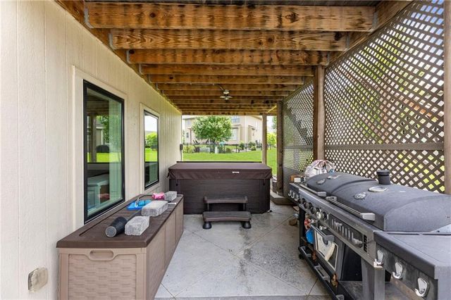 24735 W 91st Place, Lenexa, KS 66227