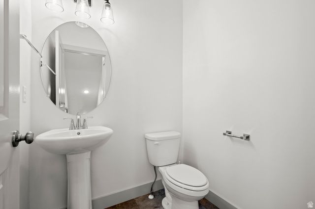 458 E DEPOT ST, Clearfield, UT 84015