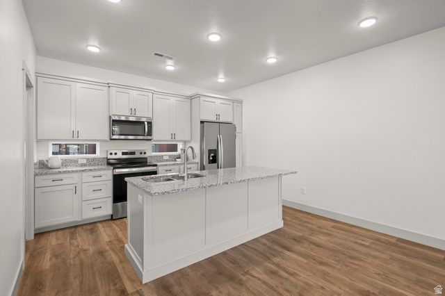 458 E DEPOT ST, Clearfield, UT 84015