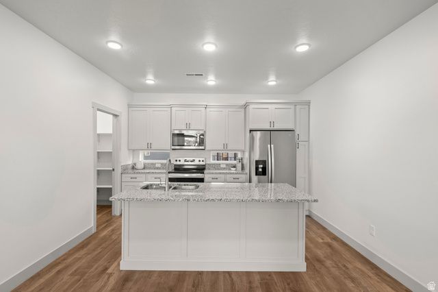 458 E DEPOT ST, Clearfield, UT 84015