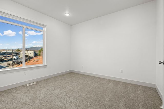 458 E DEPOT ST, Clearfield, UT 84015