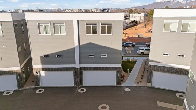 458 E DEPOT ST, Clearfield, UT 84015