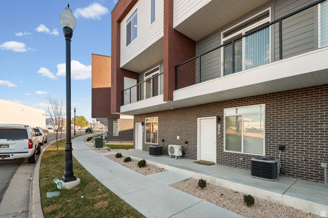 458 E DEPOT ST, Clearfield, UT 84015