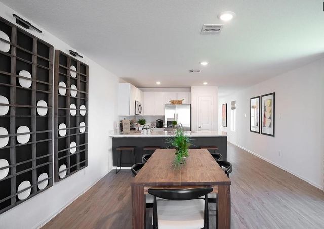 430 Southern Magnolia Way, Magnolia, TX 77354