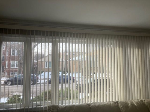 6325 N Whipple Avenue, Chicago, IL 60659