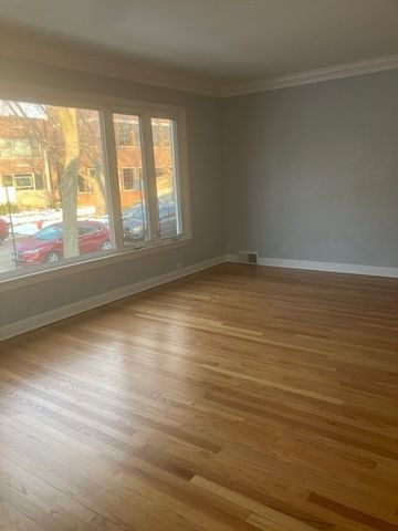 6325 N Whipple Avenue, Chicago, IL 60659