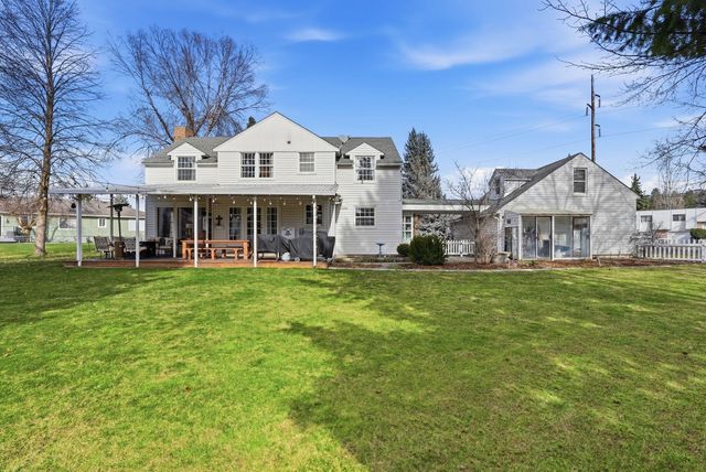 2612 S Sullivan Rd, Spokane Valley, WA 99037