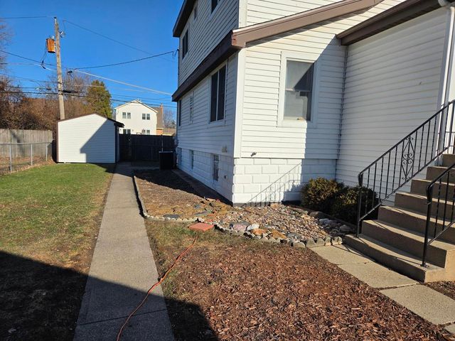 1754 E Lincoln Avenue, Des Plaines, IL 60018