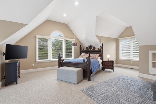 5 Pegan Lane, Natick, MA 01760