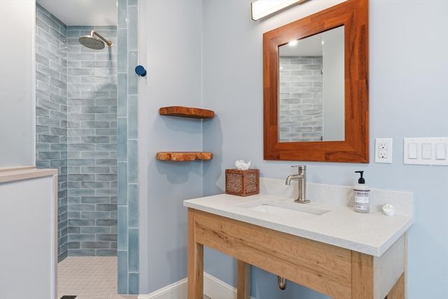 5 Pegan Lane, Natick, MA 01760