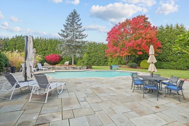 5 Pegan Lane, Natick, MA 01760
