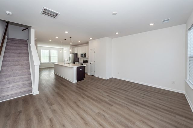 4633 Forest Hills Drive, North Charleston, SC 29418