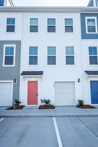 4633 Forest Hills Drive, North Charleston, SC 29418