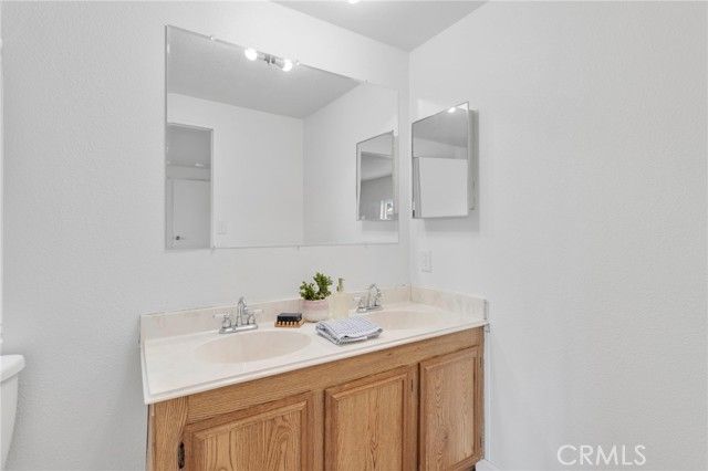 12550 Main Street 8, Hesperia, CA 92345