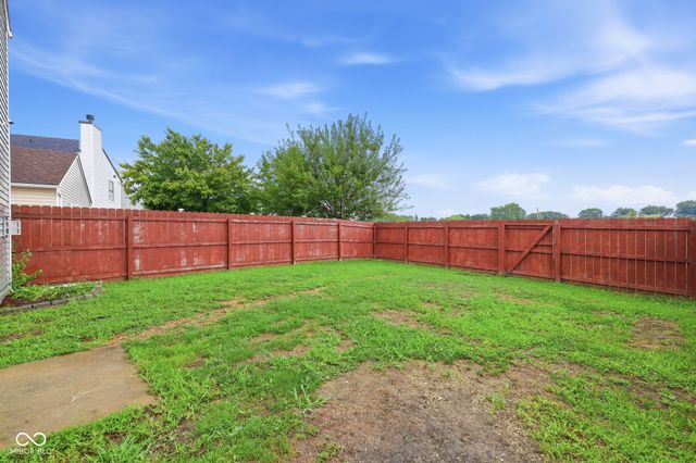 8821 Hosta Way, Camby, IN 46113