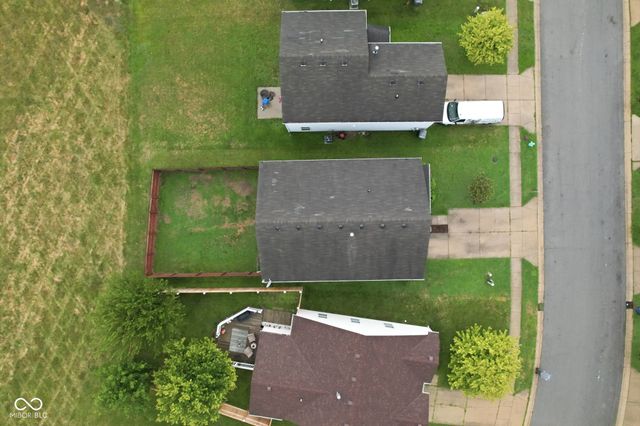 8821 Hosta Way, Camby, IN 46113